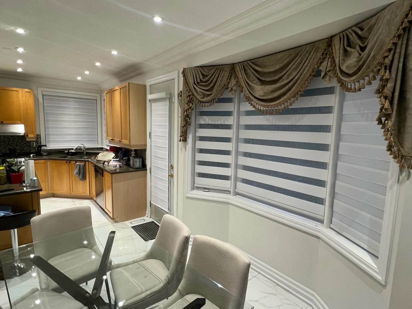 Residential window coverings by Convenient Blinds — photo 1